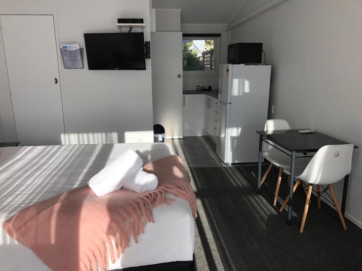 Ambassador Motor Inn タウランガ エクステリア 写真