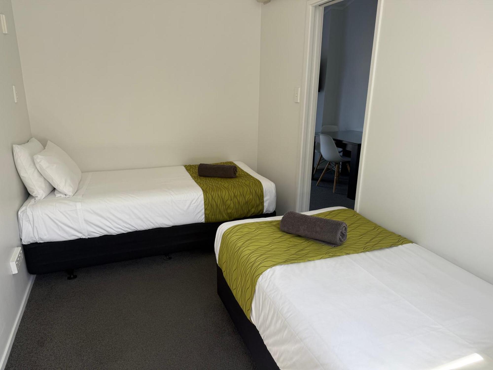 Ambassador Motor Inn タウランガ エクステリア 写真