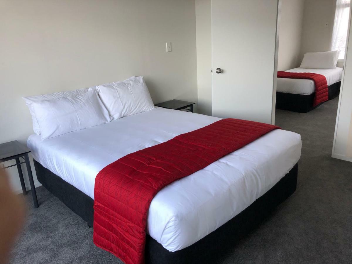 Ambassador Motor Inn タウランガ エクステリア 写真